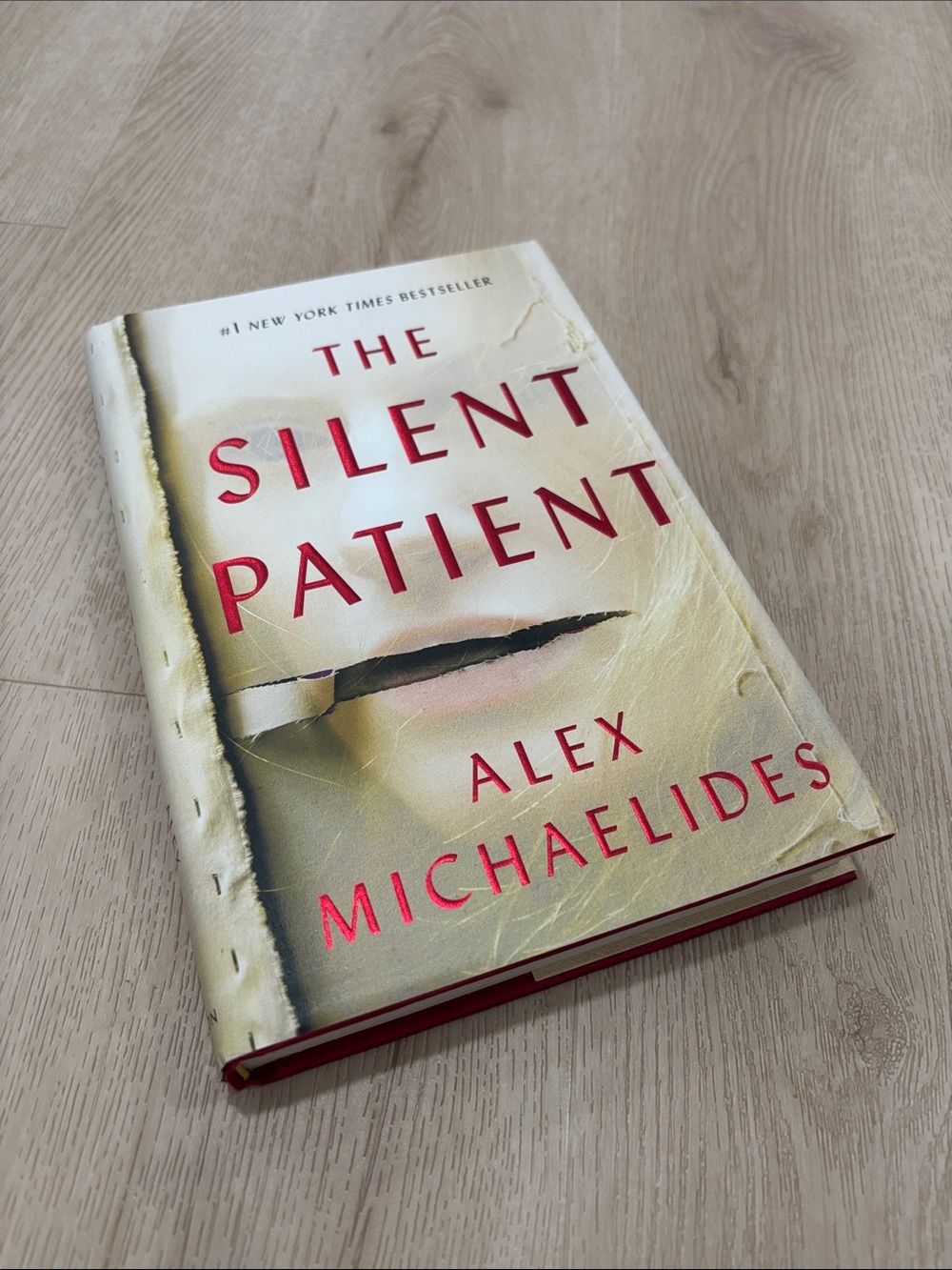 The Silent Patient Hardcover by Alex Michaelides - Cream Cover with Red Text